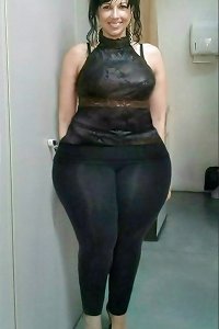 elder desire large arse wide thighs mom